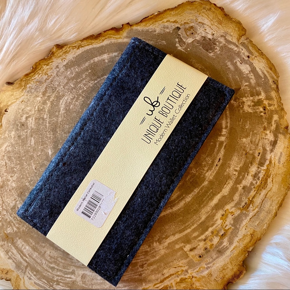 UNIQUE BOUTIQUE Modern Felt Gray Wallet - NEW